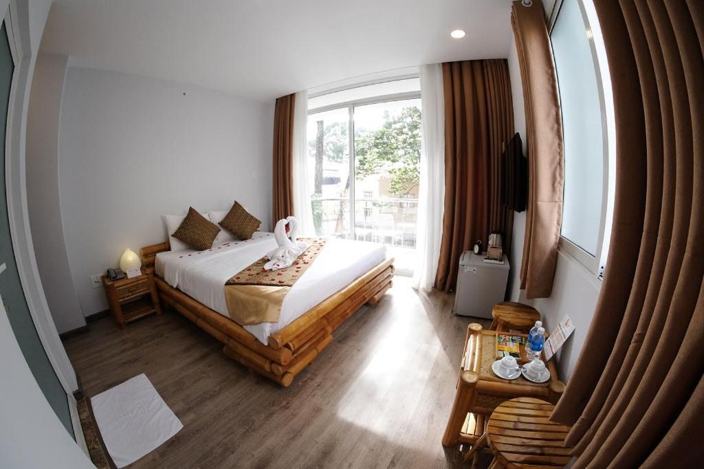 The Umi Hotel Ho Chi Minh City Exterior photo