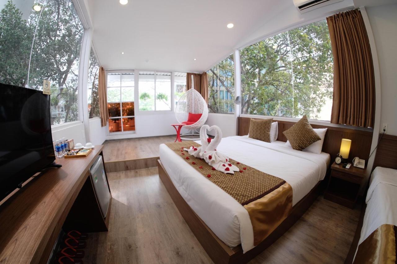The Umi Hotel Ho Chi Minh City Exterior photo